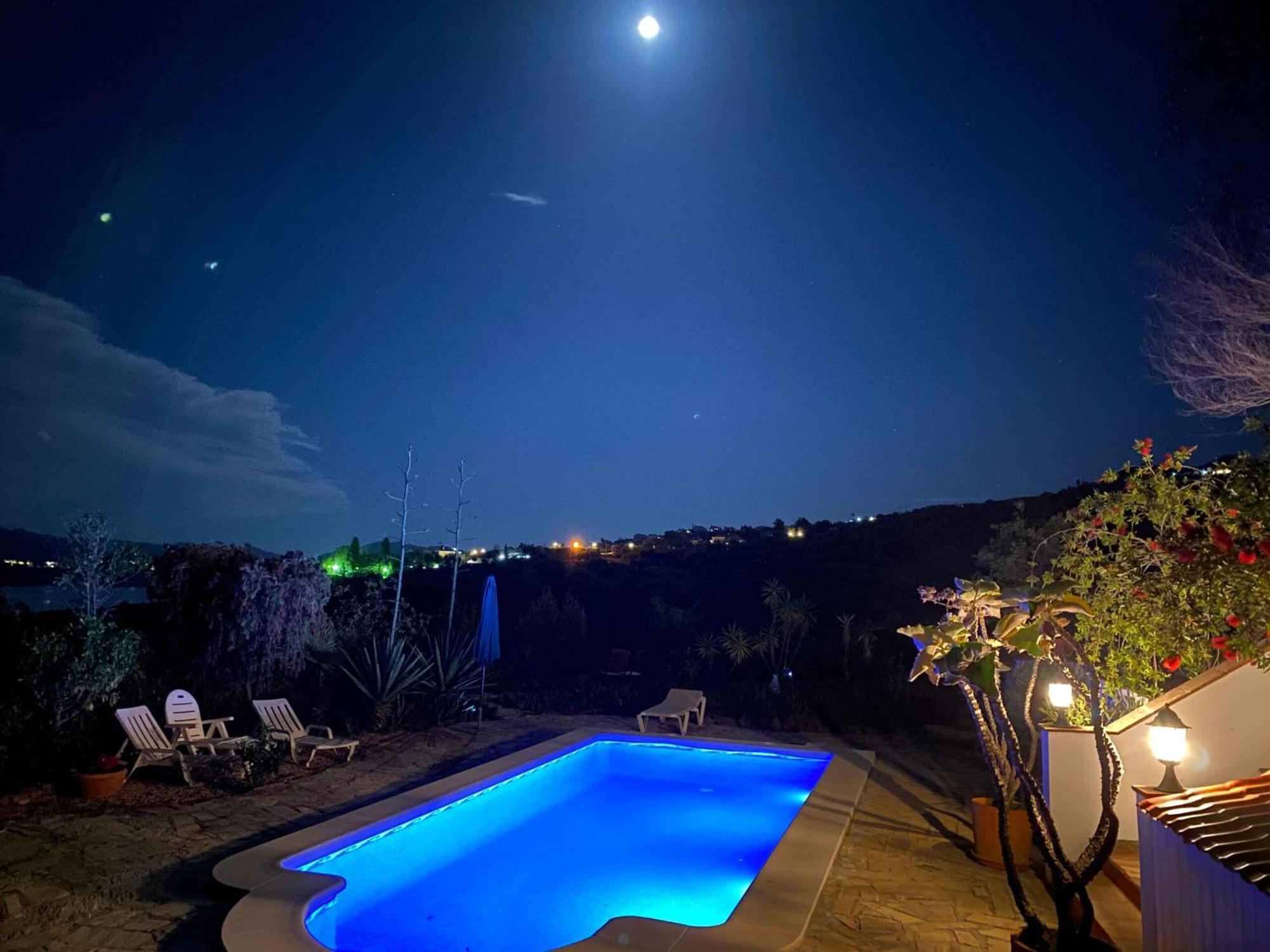 La Rustica En Vinuela, Piscina Privada Villa Kültér fotó